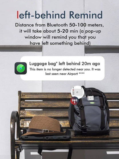 Sac à dos posé sur un banc avec cadenas TSA MiLock Apple Find My, accessoire organisation bagage longue traîne