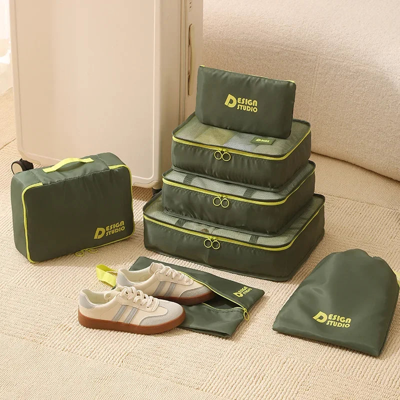 organisateur de voyage pour valise cabine, set de pochettes vertes empilées, rangement chaussures, accessoires rangement voyage