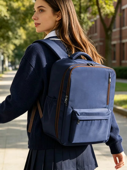 Sac a dos compression sous vide CompressFly gris avec pompe electrique et vetements compresses