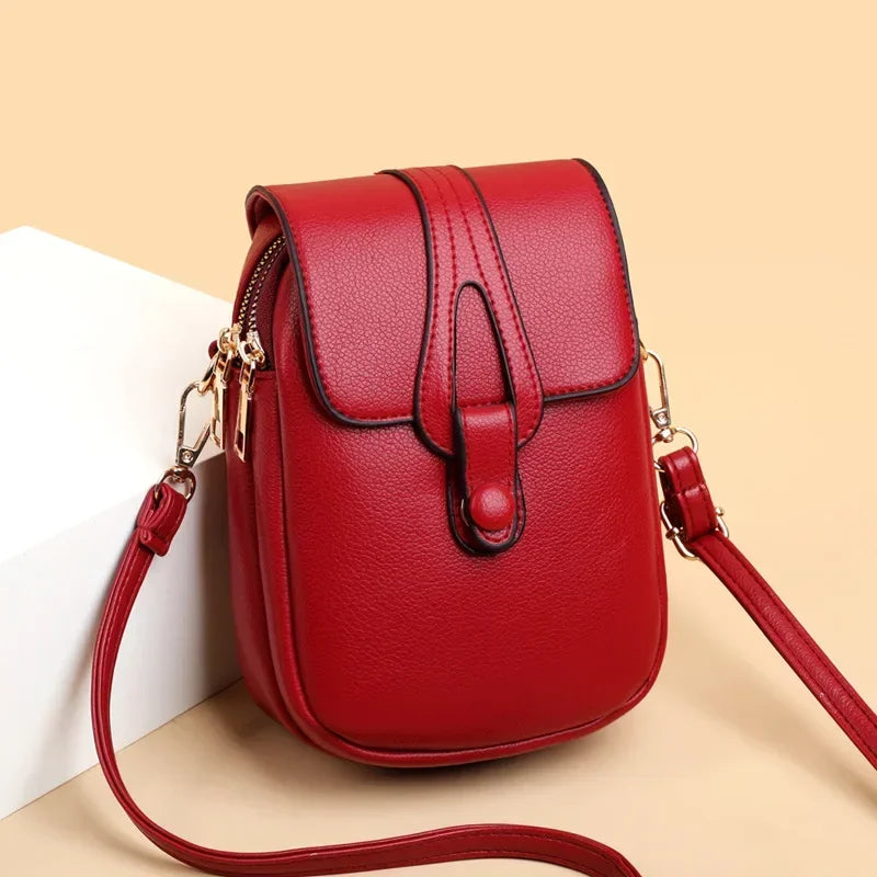 Autour du mot-clé principal "Sac à Main Bandoulière", gravitent de nombreux mots-clés long-tail issus de la description du produit ChicBox™, tels que "sac à main bandoulière pour quotidien stylé", "petit sac bandoulière en cuir PU premium", "sac bandoulière ajustable avec compartiments intelligents", "sac à main bandoulière léger pour liberté de mouvements", "accessoire sac bandoulière polyvalent pour toutes tenues", "sac bandoulière design carré moderne et élégant"