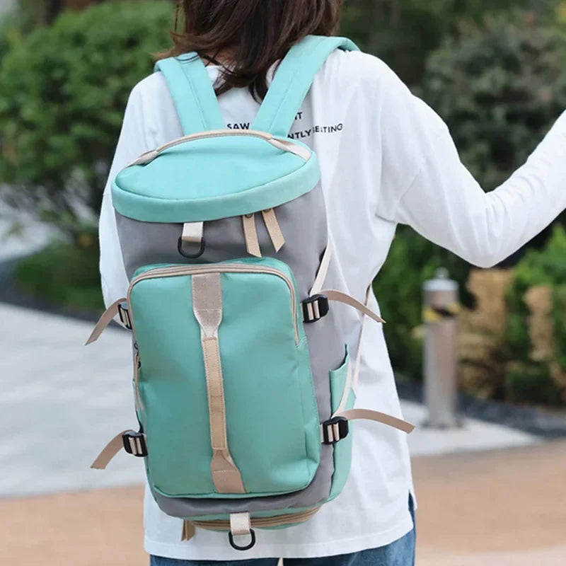 Sac de sport femme Luméra élégant avec rangement chic et compartiments multiples. Sac de sport femme avec compartiment à chaussures indépendant. Sac de sport femme grande capacité pour salle de sport et voyage. Sac de sport femme imperméable et léger pour déplacements quotidiens. Sac de sport femme yoga et fitness avec poches pratiques. Sac de sport bandoulière chic et polyvalent pour femme de Rangement Chic. Sac de sport femme week-end pratique 