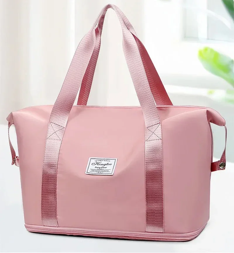 Découvrez le sac de sport femme PowerMove™ allié stylé pour activités quotidiennes actives, idéal comme sac de sport femme ultraléger imperméable en polyester résistant pour salle fitness yoga et natation, ce sac de sport femme multifonction avec compartiment sec et humide évite mélange vêtements mouillés et affaires sèches pour organisation parfaite, parfait pour sac de sport femme tote décontracté grande capacité adaptable week-end improvisé ou voyages courts de la boutique RangementChic, un sac de sport 