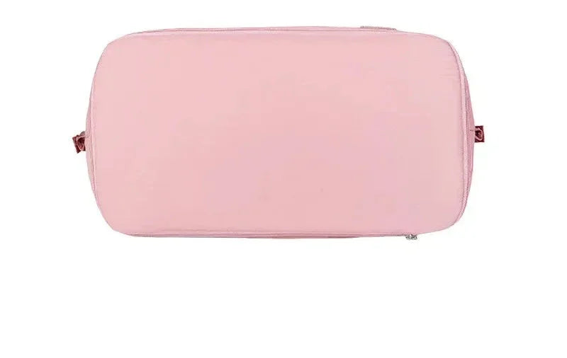 Découvrez le sac de sport femme PowerMove™ allié stylé pour activités quotidiennes actives, idéal comme sac de sport femme ultraléger imperméable en polyester résistant pour salle fitness yoga et natation, ce sac de sport femme multifonction avec compartiment sec et humide évite mélange vêtements mouillés et affaires sèches pour organisation parfaite, parfait pour sac de sport femme tote décontracté grande capacité adaptable week-end improvisé ou voyages courts de la boutique RangementChic, un sac de sport 