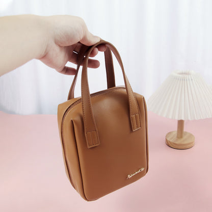 trousse de toilette voyage elegante et compacte en cuir PU disponible en plusieurs coloris pour organisation cabine